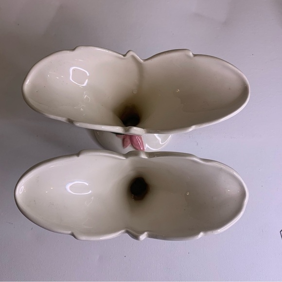 Pair Vintage Pink Flower Ceramic Fan Vases Cornucopia Style MCM 1950s White 7" - Picture 9 of 16